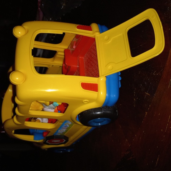 Little People School Bus - Picture 8 of 9